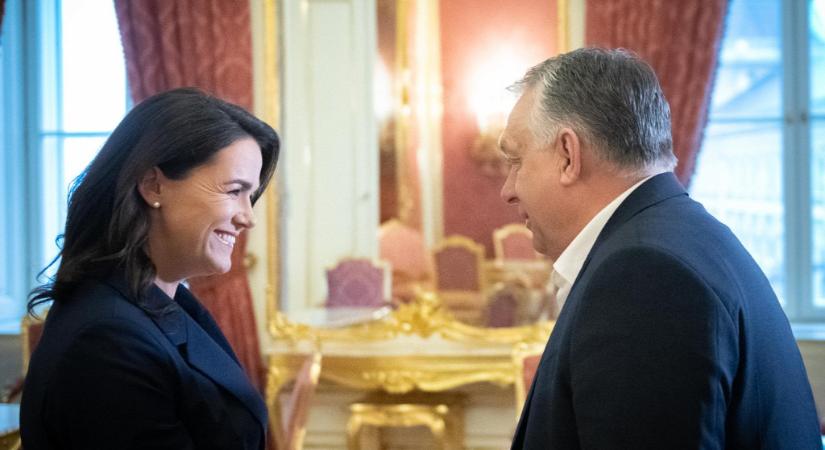 Orbán Viktor: Egyeztetés Elnök asszonnyal - fotó