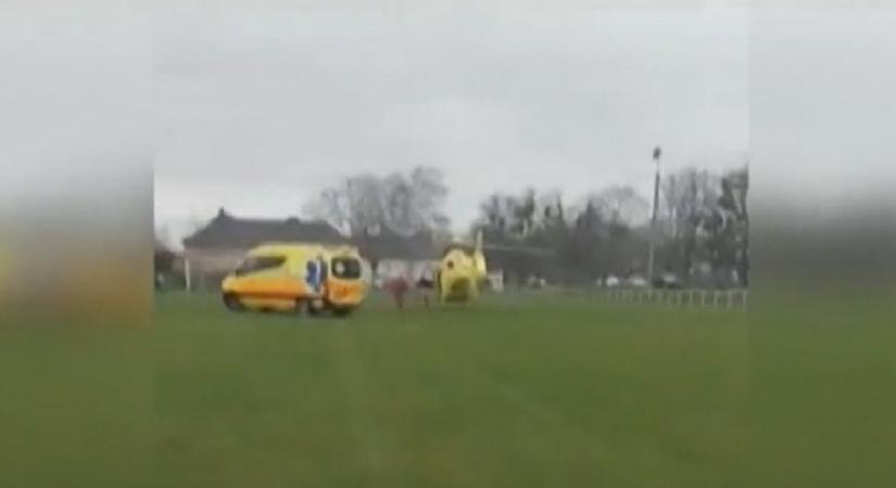 Mentőhelikopter szállt le: 3 éves lányért küzdöttek egy órán át a szakadó esőben