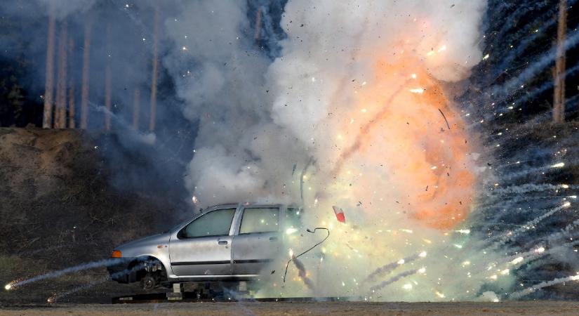 Felrobbantották a mariupoli rendőrfőnök autóját