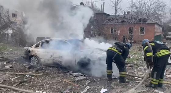 Két halottja és tucatnyi sérültje van Donyeck megyében egy orosz rakétacsapásnak