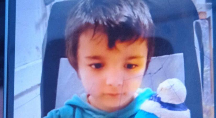 Eltűnt egy hatéves kisfiú Tolna-Mözsön