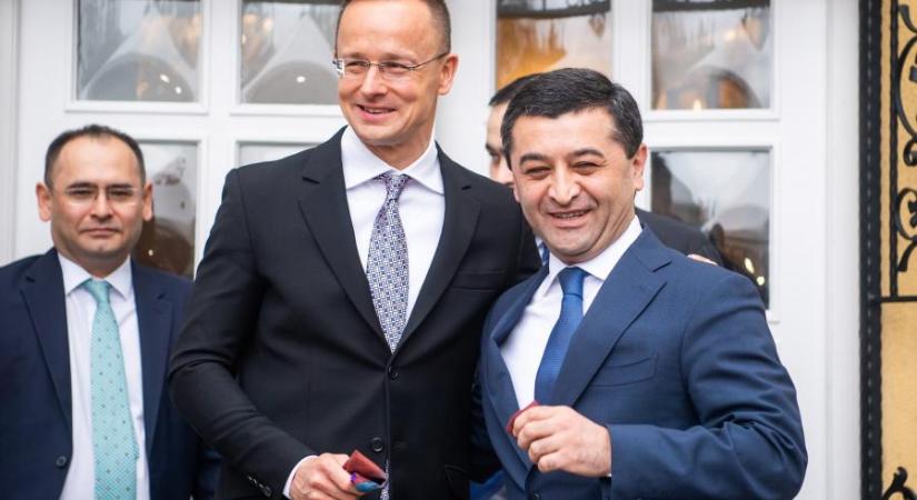 Magyarországon megnyílt az üzbég nagykövetség, amiről Szijjártó Péternek az jutott az eszébe, hogy leszólja a transzatlanti térséget