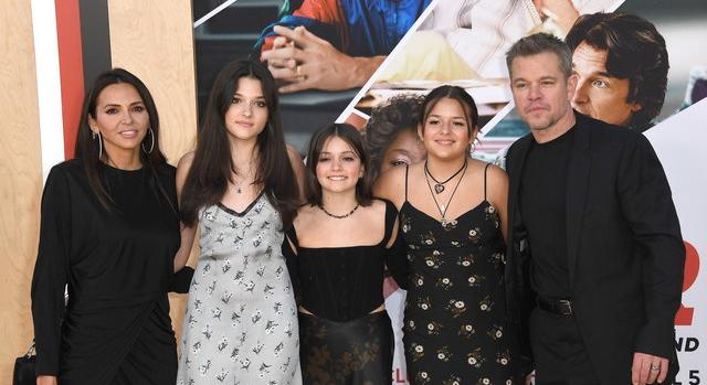Matt Damon ritkán látott gyönyörű feleségével és lányaival jelent meg a filmpremieren