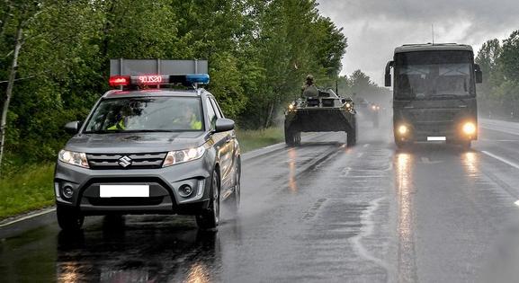 Figyelmeztet a honvédség - ezeken az utakon számíthat harcjárművekre