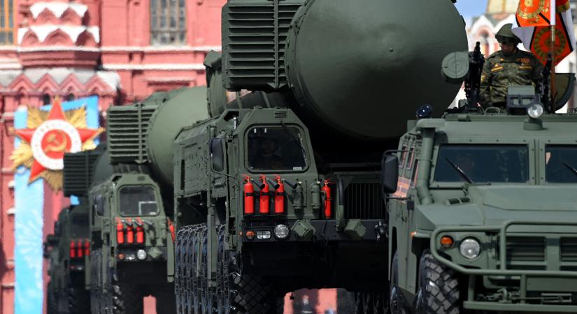 Oroszország interkontinentális ballisztikus rakétákkal kezdett hadgyakorlatokat