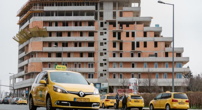 Gazdasági visszaesést és 19 százalékos inflációt vár a GKI