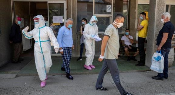 Bedurvult a járvány: rossz hírek érkeznek Nyugat-Balkánról