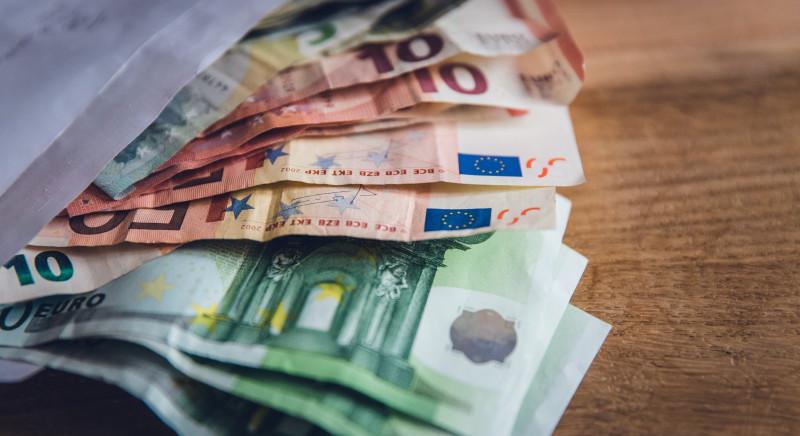 A Medián friss kutatása szerint a korrupció és a kormány gazdaságpolitikája miatt van válság