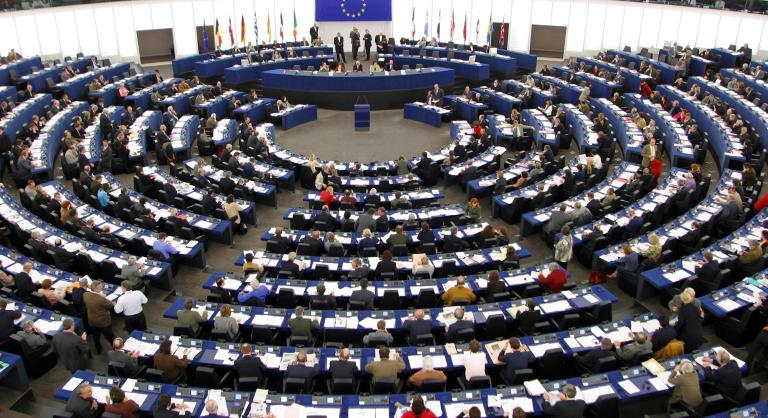 Az EP is beleszólna a tagállamok közös lőszerbeszerzéséről szóló vitába