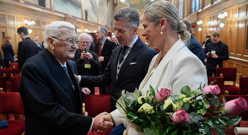 Átadták az első Nemzeti Emlék-őr díjakat