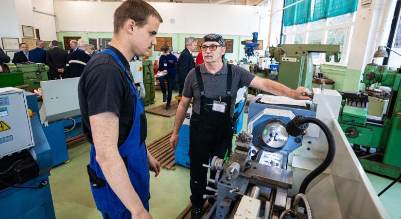 Három ország gépi forgácsolói mérik össze tudásukat a salgótarjáni emlékkupán