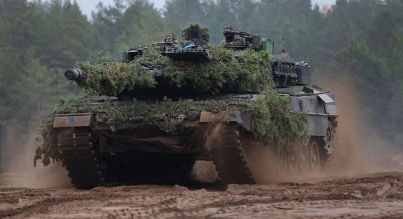 Portugália három Leopard 2A6 harckocsit adott át Ukrajnának