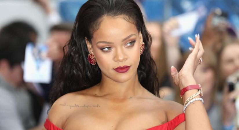 Rendőrök lepték el Rihanna házát – Bűncselekmény áldozata lett a terhes énekesnő