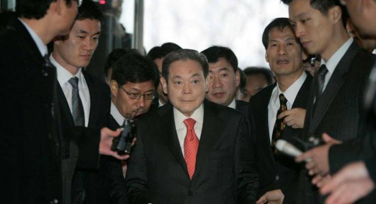 Elhunyt Li Kun Hi, a Samsung legendás elnöke