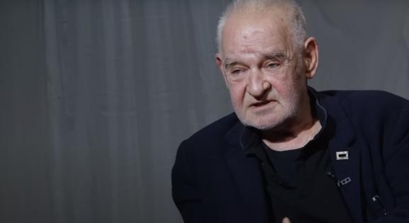 Tarr Béla: Arra nem vetemednék, hogy Krasznahorkai jelenlétében írjak