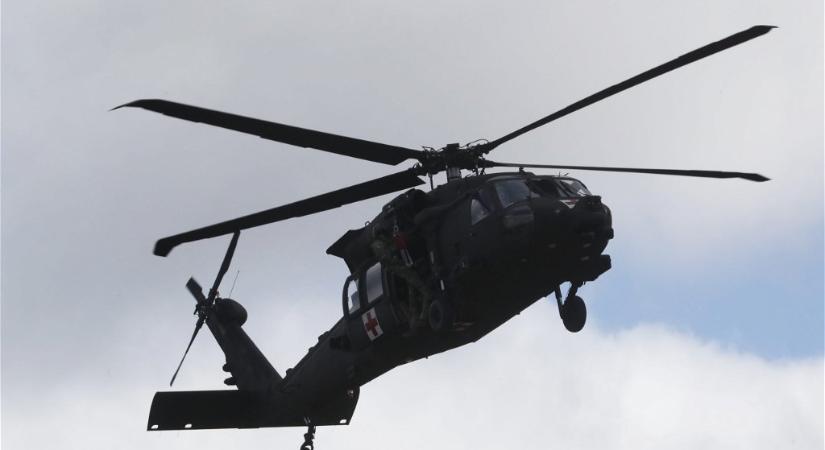 Összeütközött két amerikai katonai helikopter, többen meghalhattak
