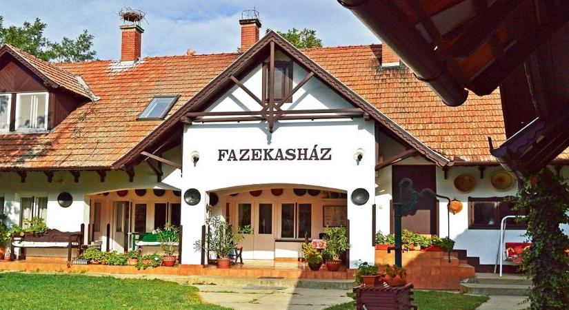 Magyarországon megnyíltak a népi kézműves műhelyek és alkotóházak