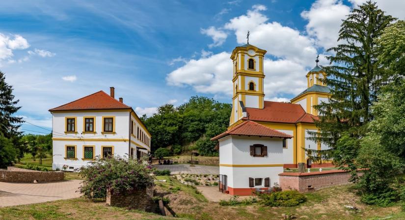 Évszázadok óta áll Grábócon a szerb ortodox kolostor és templom, a hely ma neves búcsújáróhely
