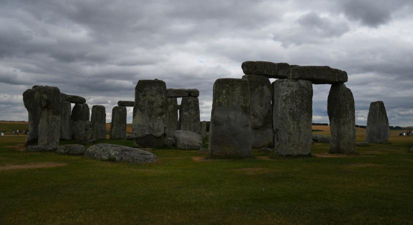Mégsem szuperpontos ősnaptár volt a Stonehenge