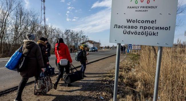 Az ukránok 95 százaléka pozitívan áll a belső menekültekhez, de az orosz nemzetiségű honfitársakat 36 százaléka gyűlöli