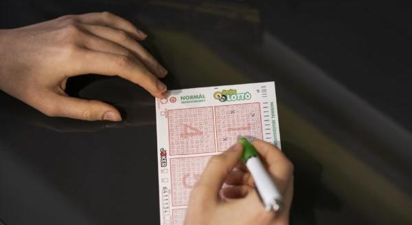 Hetente több mint egymillió lottószelvényt vesznek a magyarok