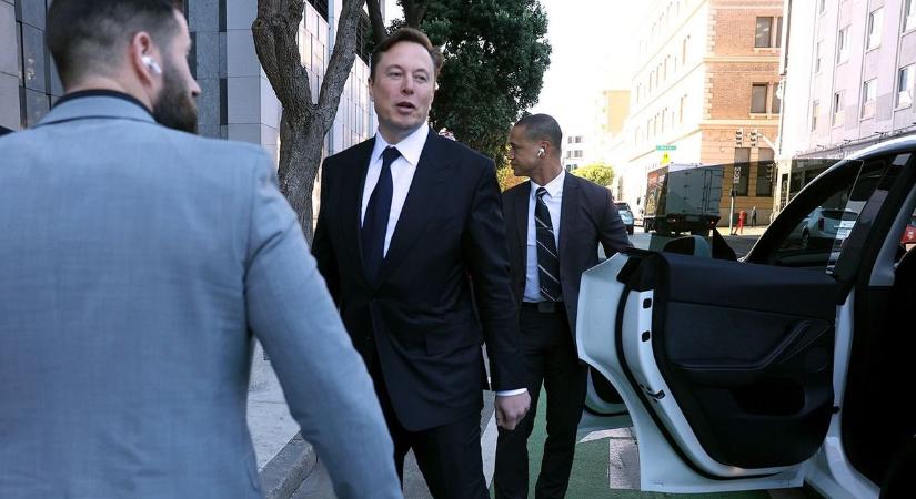Elon Musk Kínába megy, és találkozna a miniszterelnökkel is