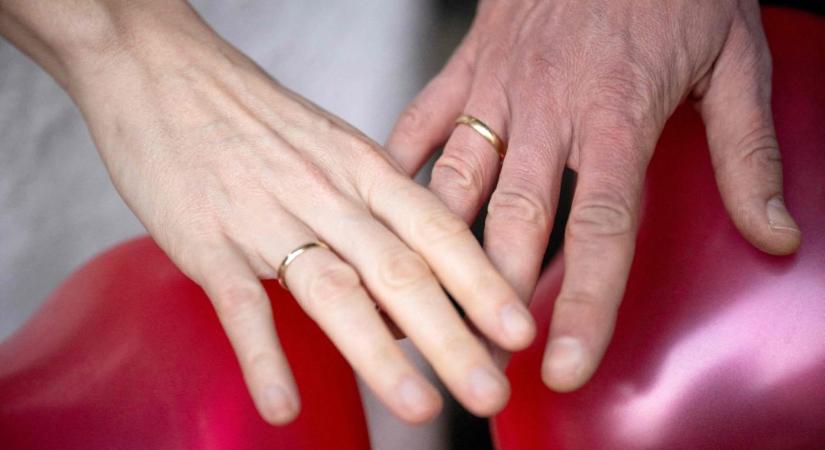 Idén februárban csaknem felére csökkent a házasságkötések száma