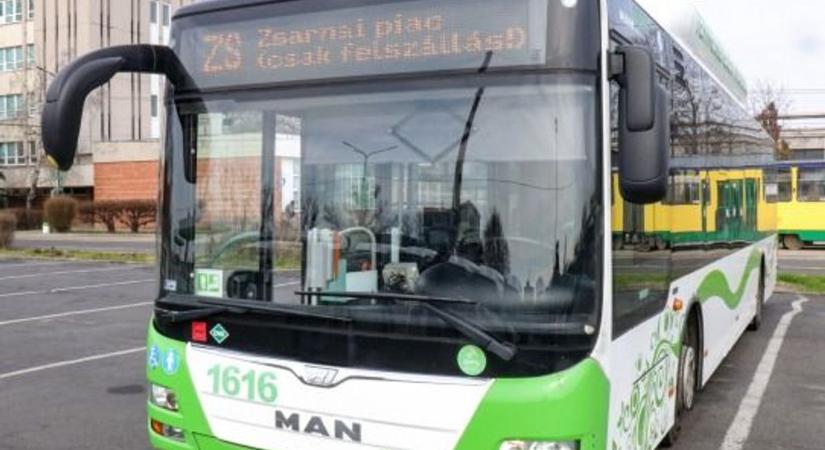 Most szombaton is jár a ZS busz a Zsarnai piacra