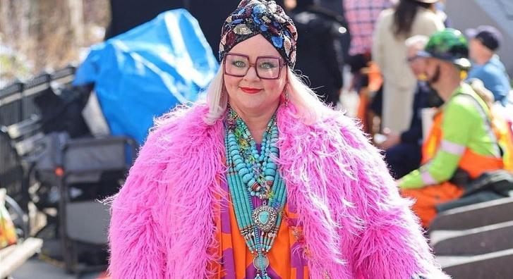 Melissa McCarthyt ilyen extravagáns viseletekben még nem láttuk, mint a készülő filmjében