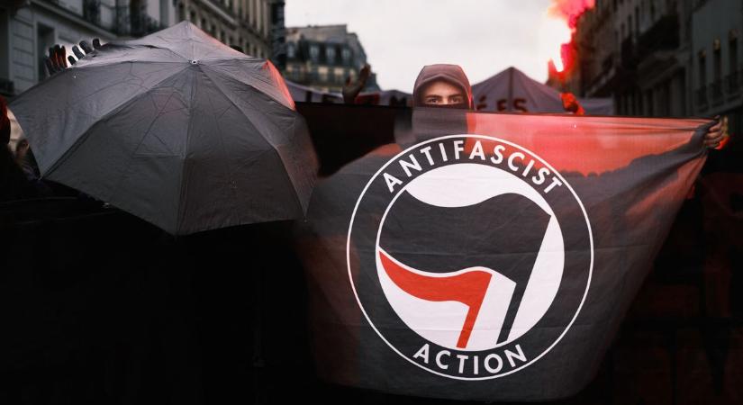 Újabb külföldieket keresnek a februári budapesti utcai támadások ügyében