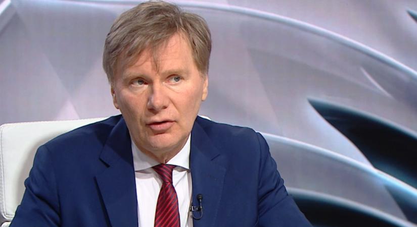 Jelentős és stabil kormánypárti fölényt mért a Századvég