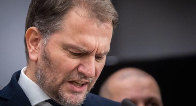 Matovič Čaputovát bírálta: Az, hogy 500 eurót adjon az embereknek, nem az ő mentális világából származik