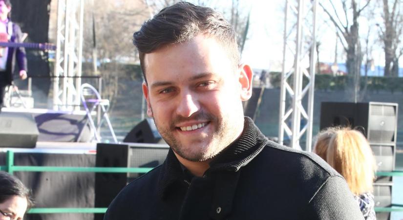 Szabó Ádám menyasszonya énekesnői babérokra tör: a csillagokat is leénekelte - videó