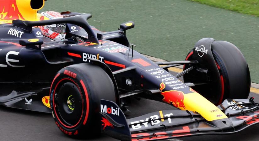 Verstappen izgalmas versenyben, először nyert Melbourne-ben, hiába óvott a Haas