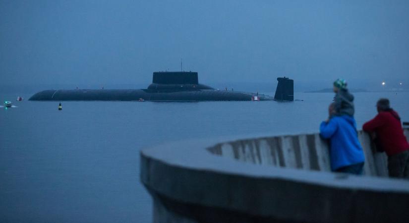 Atomtöltetek kilövésére alkalmas hadiflottát állít fel Oroszország