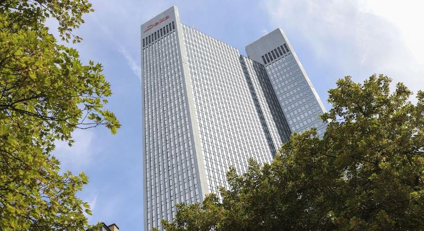 Financial Times: újra kell tárgyalni a Trianon adósságát, bajban van a felhőkarcoló üzemeltetője