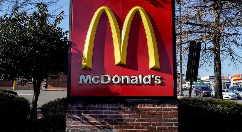 A McDonald's bezárja amerikai irodáit és elbocsátásokat tervez