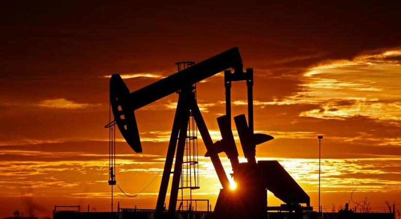 Fitch: ez jöhet az olajpiacon az OPEC kínálatszűkítő döntése után