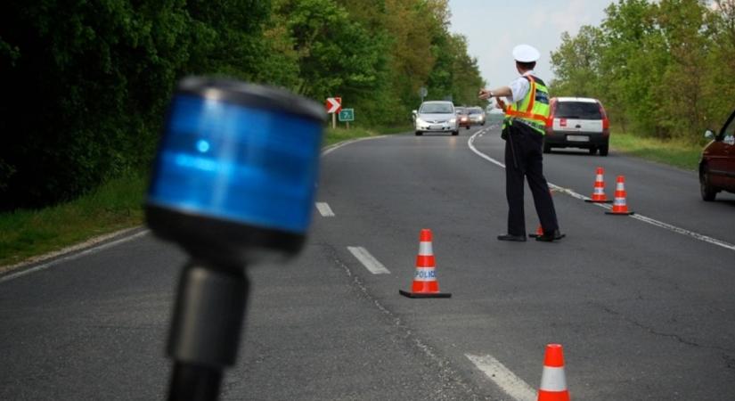 Húsvétkor is kötelező a biztonsági öv és tilos az ittas vezetés – figyelmeztet a rendőrség