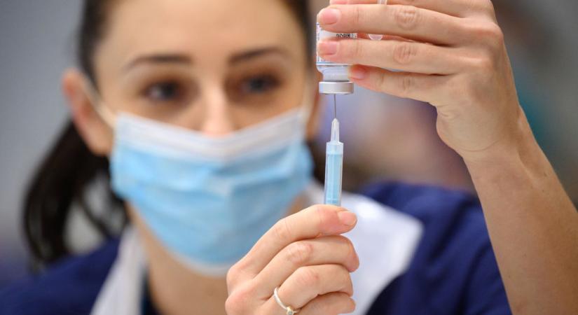 Öt éven belül lehet vakcina a rákra a Moderna orvosigazgatója szerint