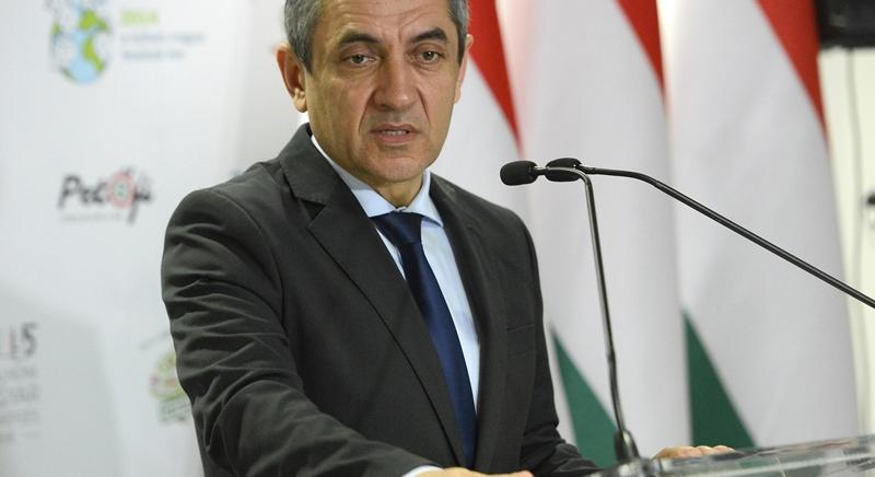 Potápi Árpád János: 100 ezer forintra nő a külhoni magyar gyermekek oktatási-nevelési támogatása