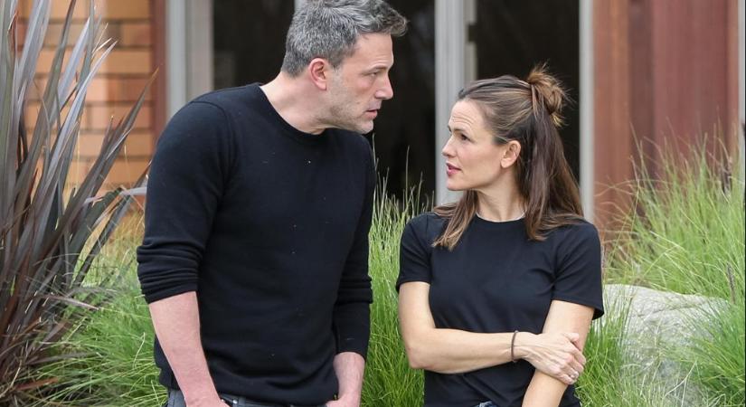 Ben Affleck és Jennifer Garner gyerekei csak akkor használhatják a közösségi oldalakat, ha tudományos bizonyítékot mutatnak arról, hogy azok jót tesznek a tinédzsereknek