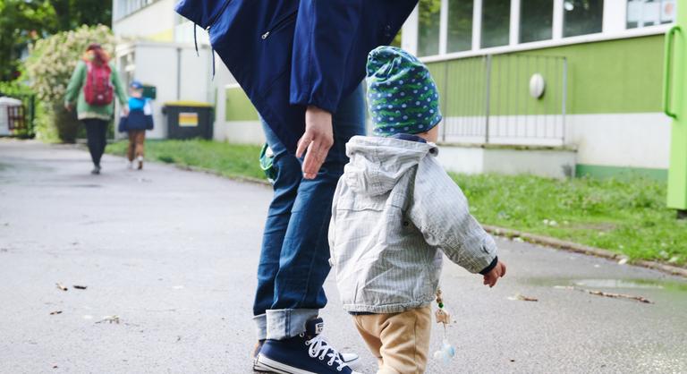 Fontos határidőkre figyelmeztet az Oktatási Hivatal, ezt érdemes tudniuk a szülőknek