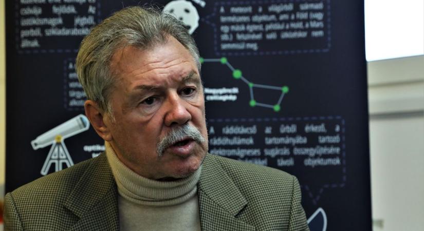 Farkas Bertalan, az első magyar űrhajós tart élménybeszámolót Jászberényben
