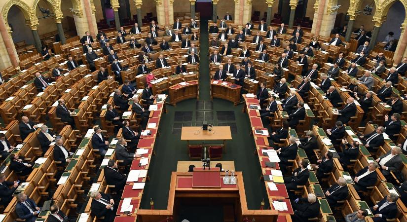 Lezárul hétfőn a parlament kéthetes ülése