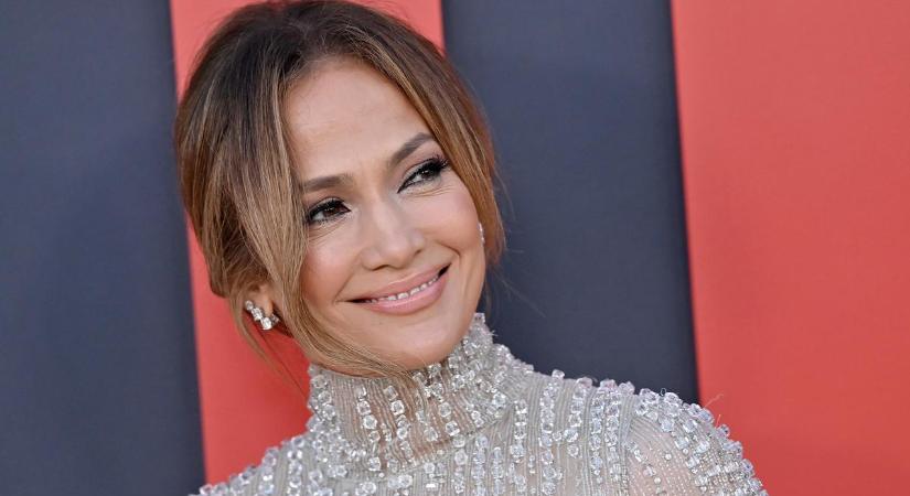 Jennifer Lopez most is hódít, ez a trükkje az idei nyárra