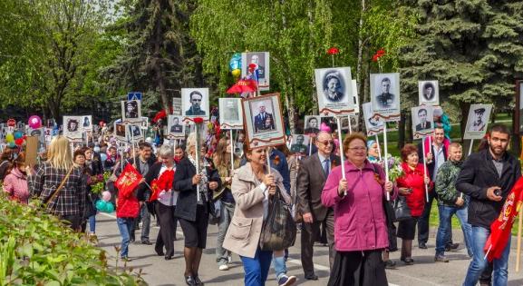 Lefújták a május 9-i hagyományos orosz körmeneteket