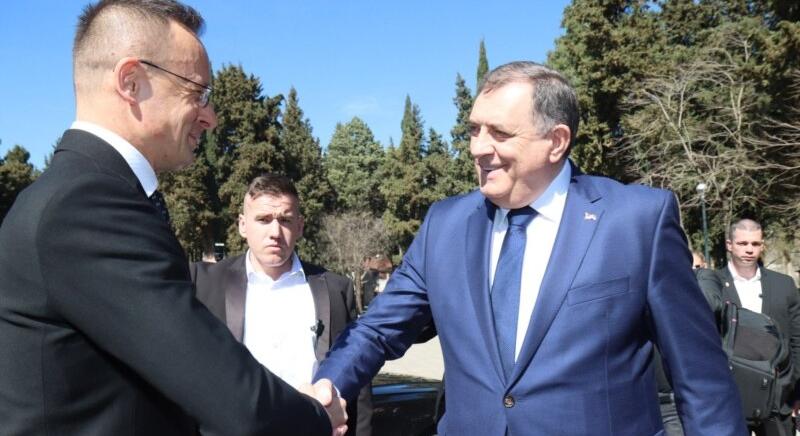 A Boszniai Szerb Köztársaság vezetője egyesülni szeretne Szerbiával