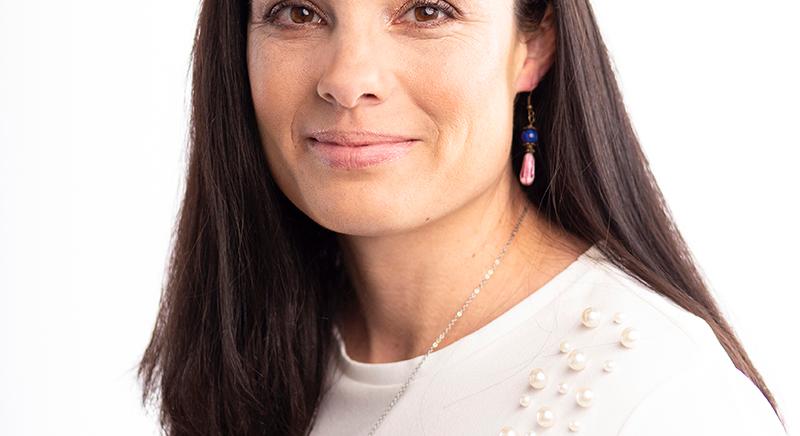 Márkiné dr. Tóth Orsolya – (H)ősanya