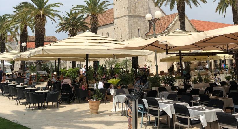 Ilyen éttermi árak várhatók idén Horvátországban